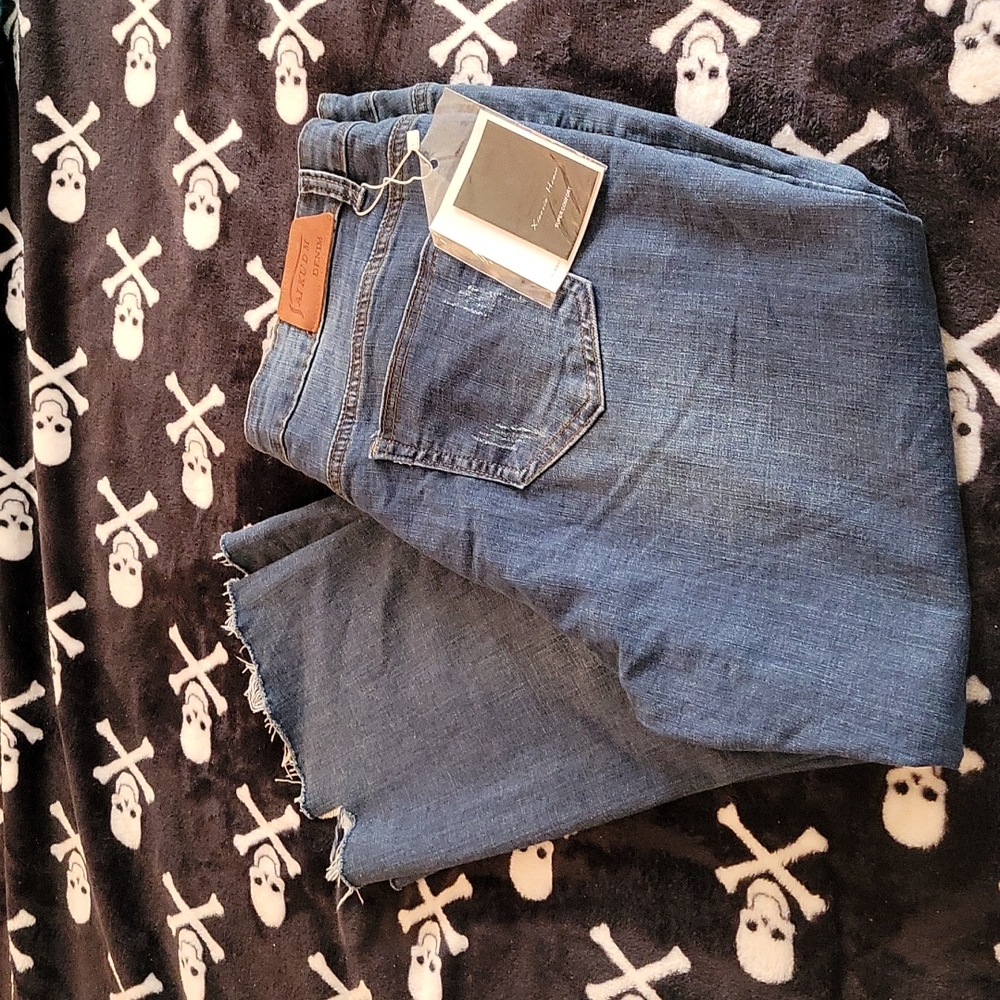 NWT Aiku DA MA jeans